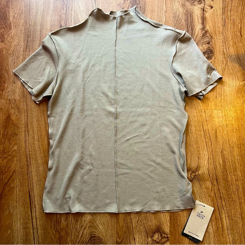 NWT Nike Tech Pack Dri-Fit ADV Mock Neck Short Sleeve Shirt Size Medium